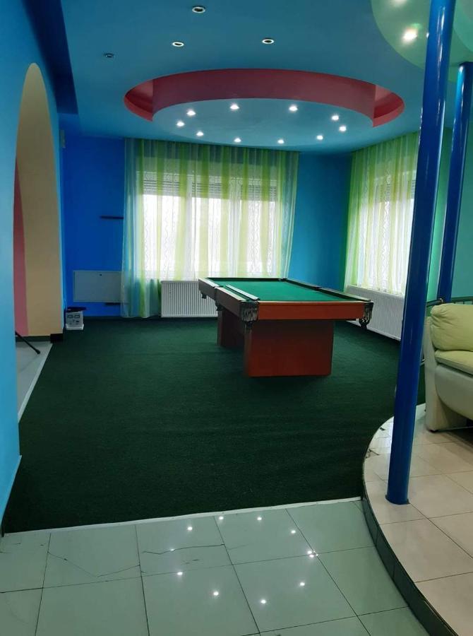 Casa Albastra Hotel Drumu Carului Kültér fotó