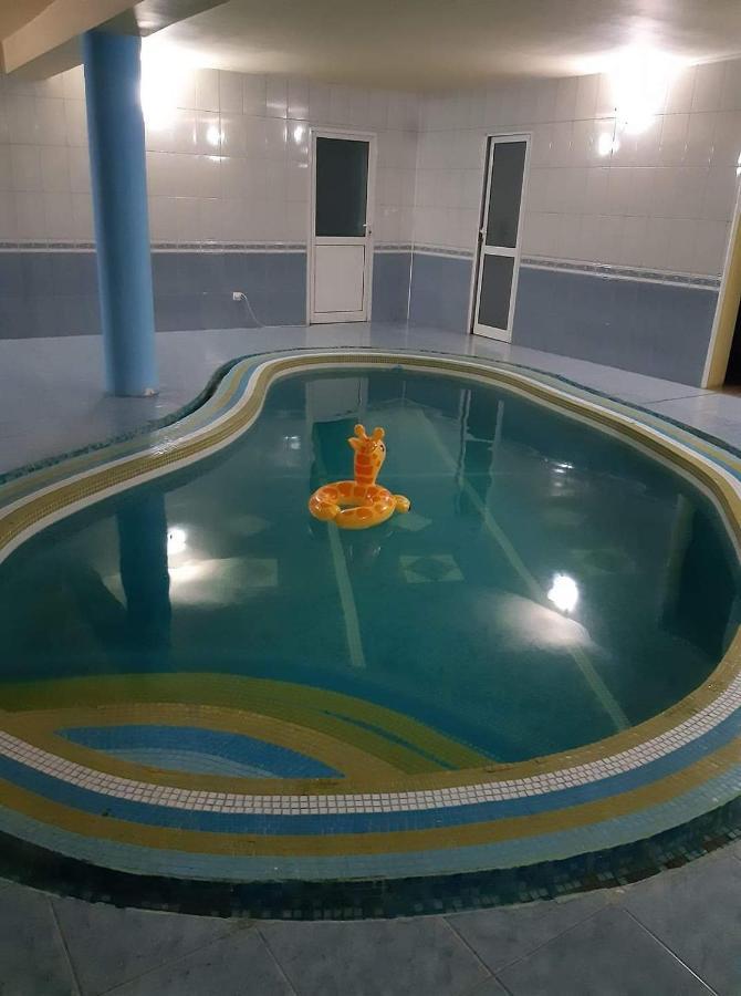 Casa Albastra Hotel Drumu Carului Kültér fotó